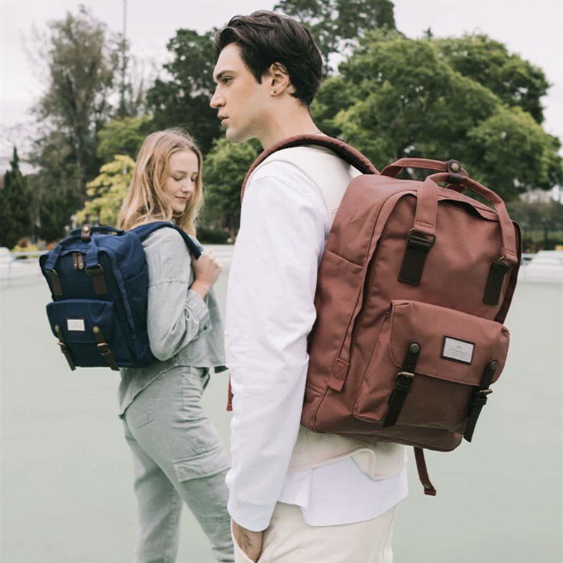 Doughnut甜甜圈双肩包男女学生电脑书包户外旅行包防泼水背包18l