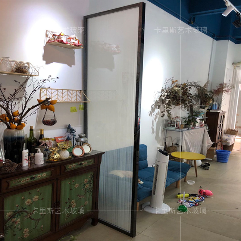 定制钢化夹丝玻璃屏风隔断入户玄关现代简约轻奢艺术玻璃干湿分离