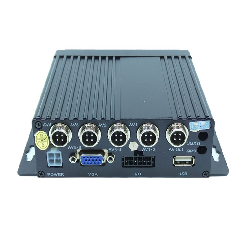高清4路SD卡车载录像机监控器同轴AHD200万车用1080P主机模拟MDVR