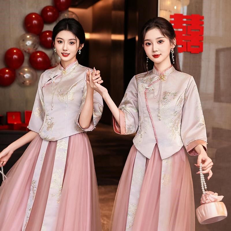新中式伴娘服女2024新款冬季姐妹团礼服小众高级感显瘦旗袍伴娘裙