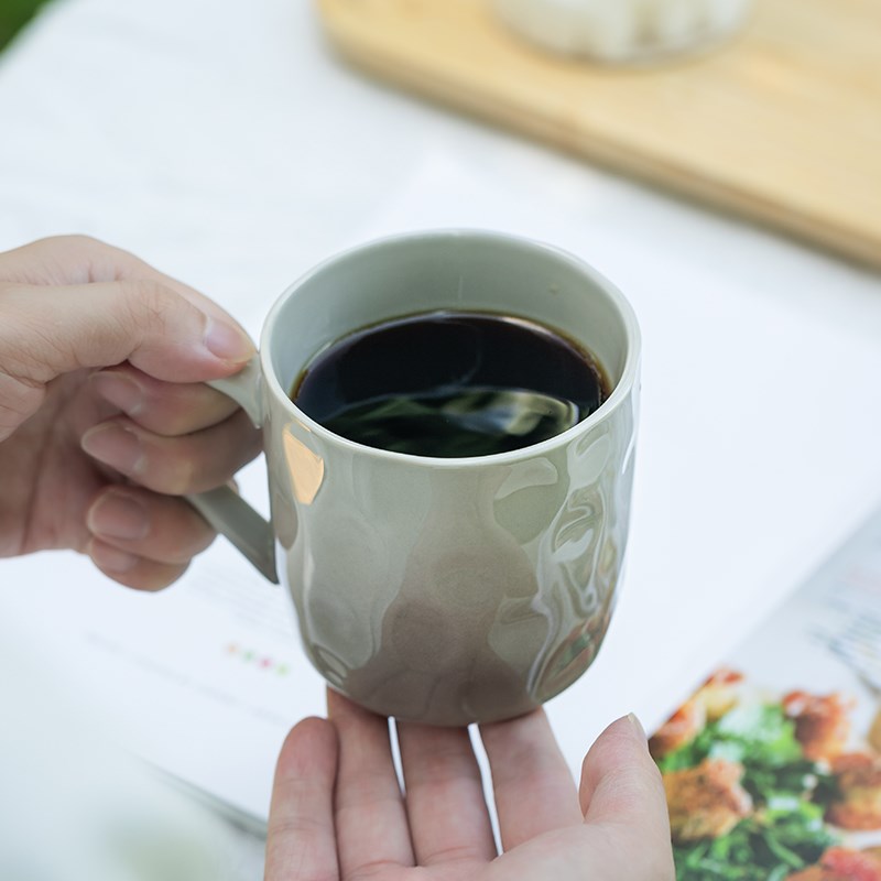 高颜值渐变马克杯特别好看的陶瓷水杯办公室家用情侣早餐杯咖啡杯