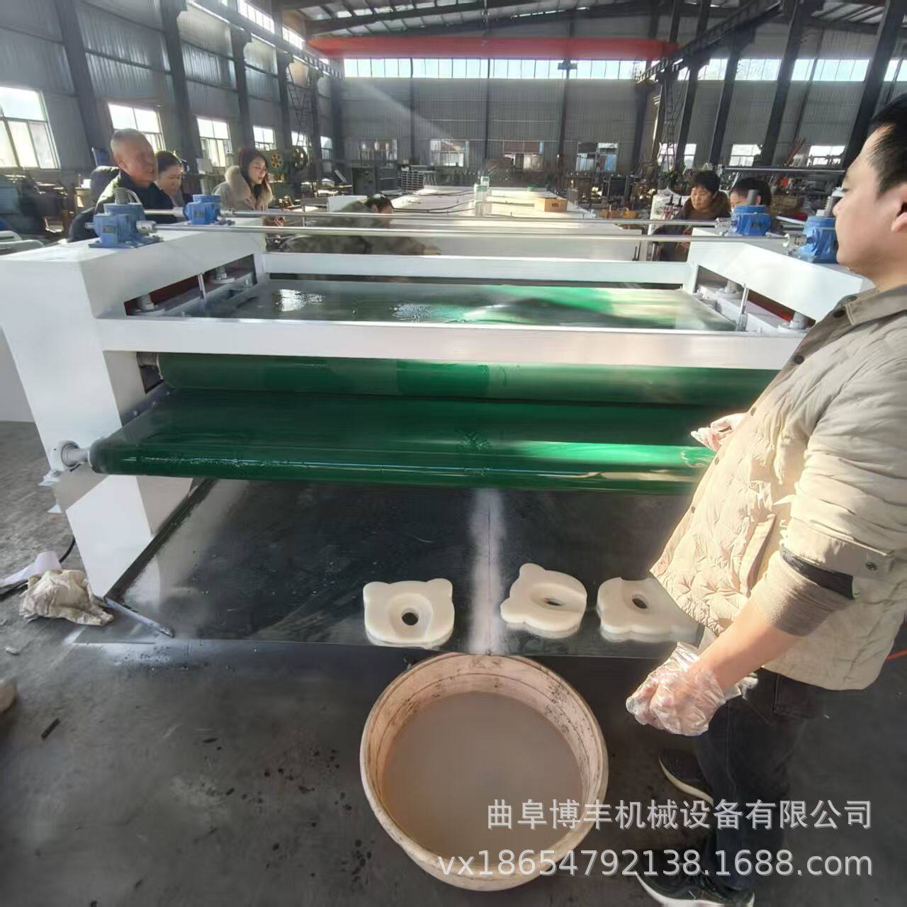 海绵枕头硅胶涂胶机 2.3米宽床垫布料复合机 百洁布白乳胶上胶机