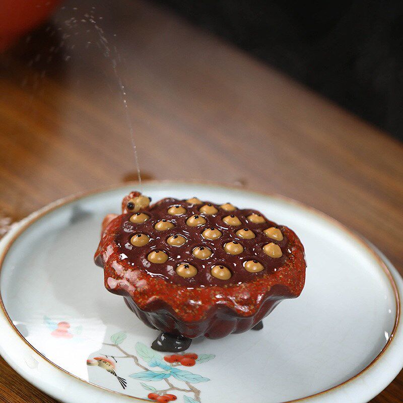紫砂茶宠莲子创意手工金鱼喷水莲蓬精品茶台茶具壶盖托摆件可养