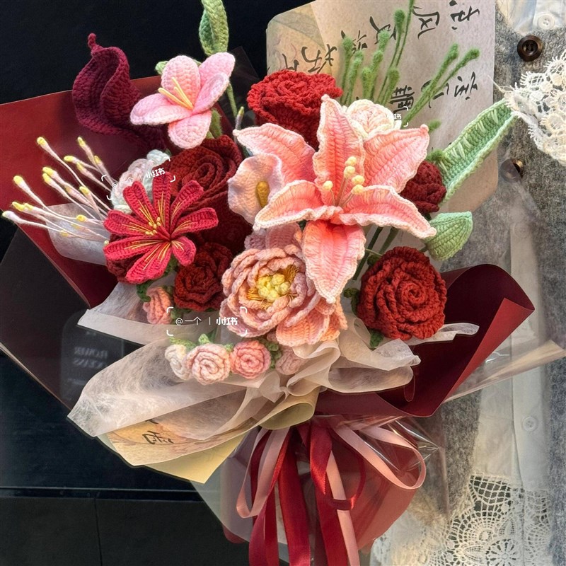 手工编织玫瑰康乃馨混搭花束钩织diy材料包成品花送女友闺蜜花束