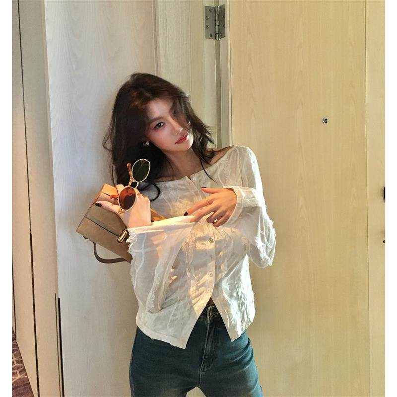 龙喜儿 小众设计感简约蕾丝花边一字领衬衫女薄款肌理感上衣A250