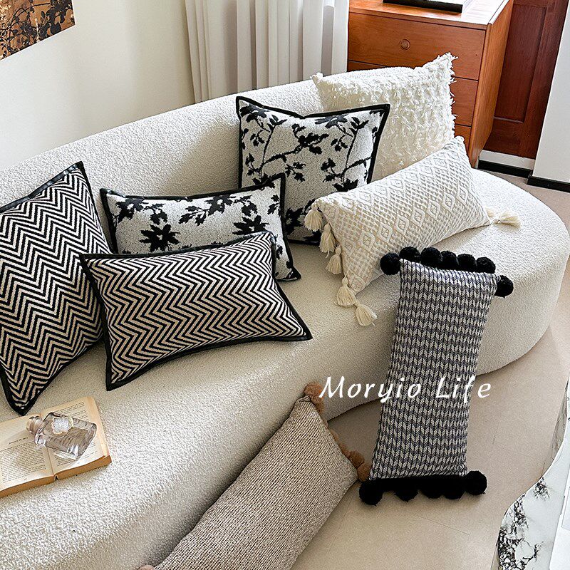 木悠轻奢高级感黑白复古风抱枕长条腰靠沙发靠枕样板间装饰靠垫背