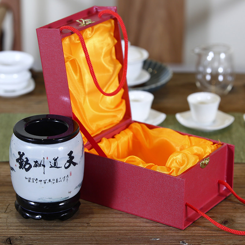 创意旋转笔筒办公室桌面简约现代收纳盒摆件老师礼物实用礼品定制