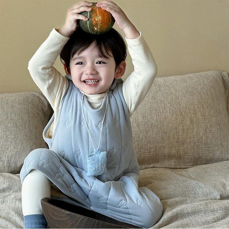 婴儿睡袋秋冬款羊毛桑蚕丝夹棉加厚宝宝睡衣背心式儿童分腿防踢被