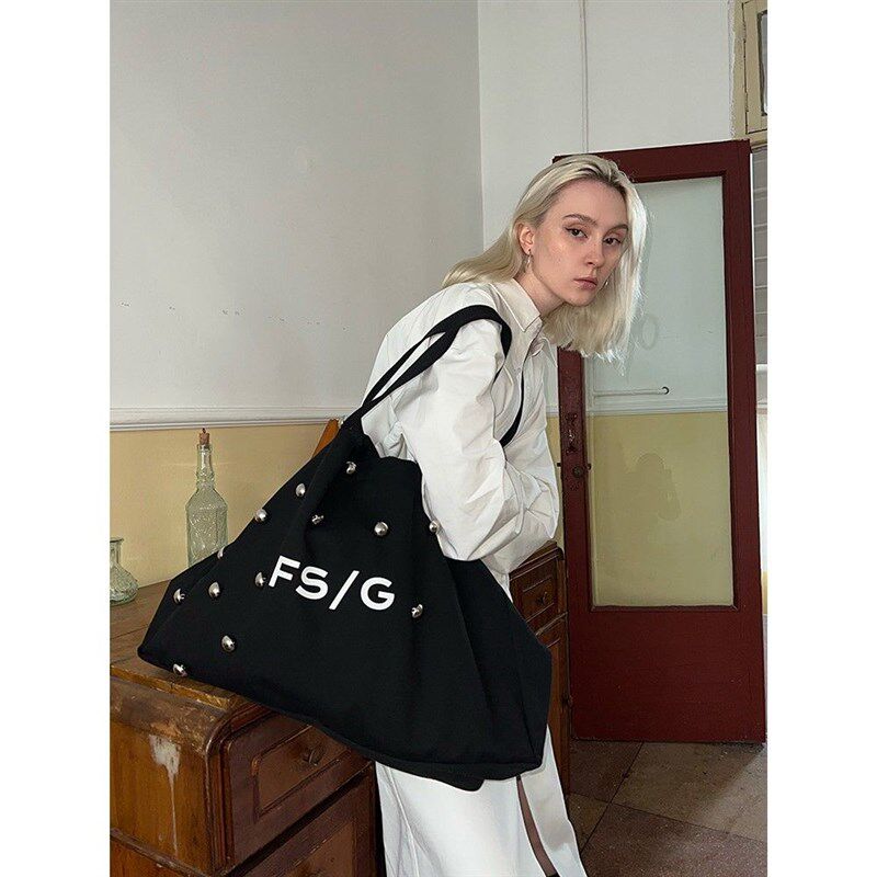 FSG Freedom Soluble白色大容量圆珠印花帆布托特包图片