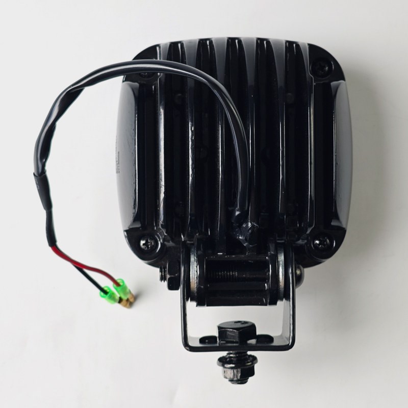 新源轮式75挖掘机配件大全B65W70原厂新款大臂工作灯LED24V照明灯