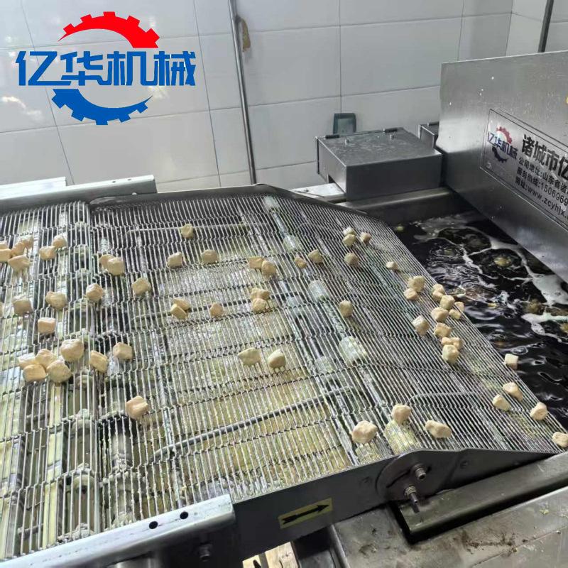 菩提南瓜油炸机 刮渣型油炸螃蟹设备 全自动蘑菇上浆油炸流水线