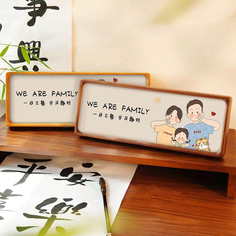 一家三口装饰画四口之家摆件情侣漫画纪念相框七夕节礼物实木摆台
