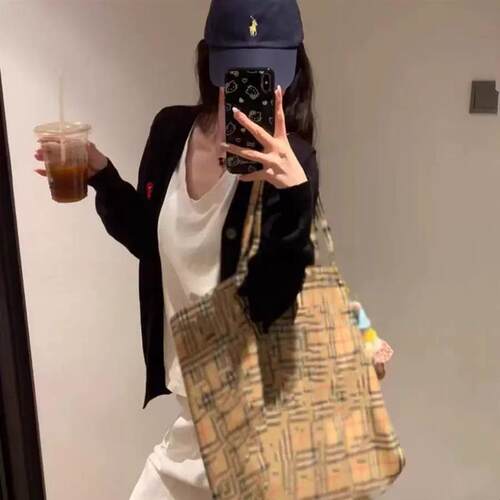 CUTE GIRL定制新款英伦风格2025腋下大容量通勤托特大容量帆布包