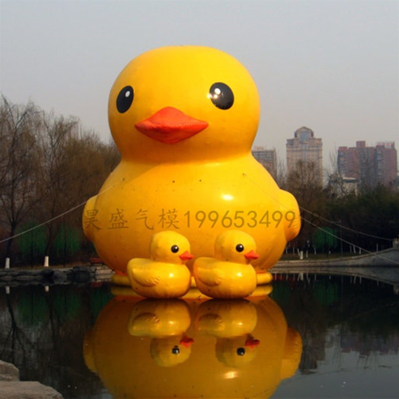 网红充气水上闭气大黄鸭大白鹅气模定制大型景点户外漂浮卡通气模