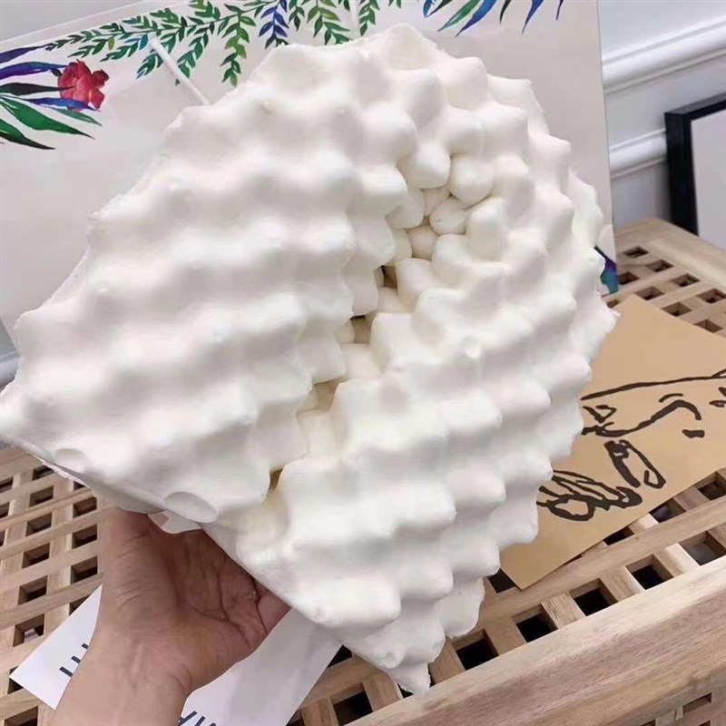 新皇家泰国大象乳胶枕头天然乳胶按摩护颈枕芯礼品枕代发