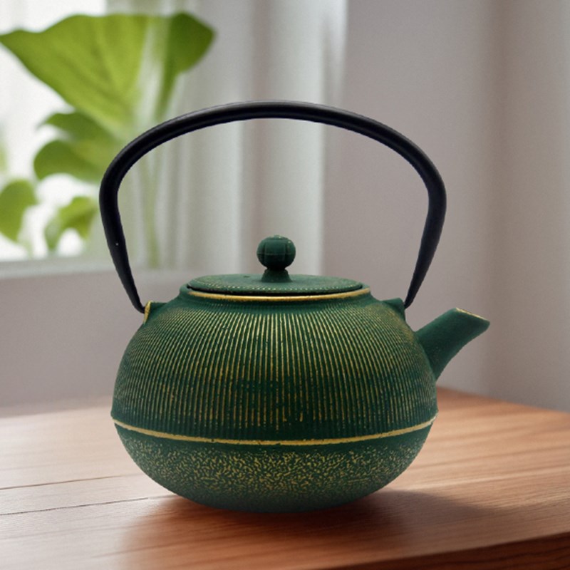 北欧风简约铸铁壶外贸彩色铁茶壶手工搪瓷涂层带滤网铁壶装饰摆件