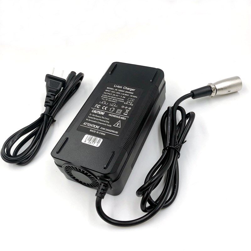 通用型48V锂电池电动滑板车电动车充电器54.6V3A充电器卡侬头保一