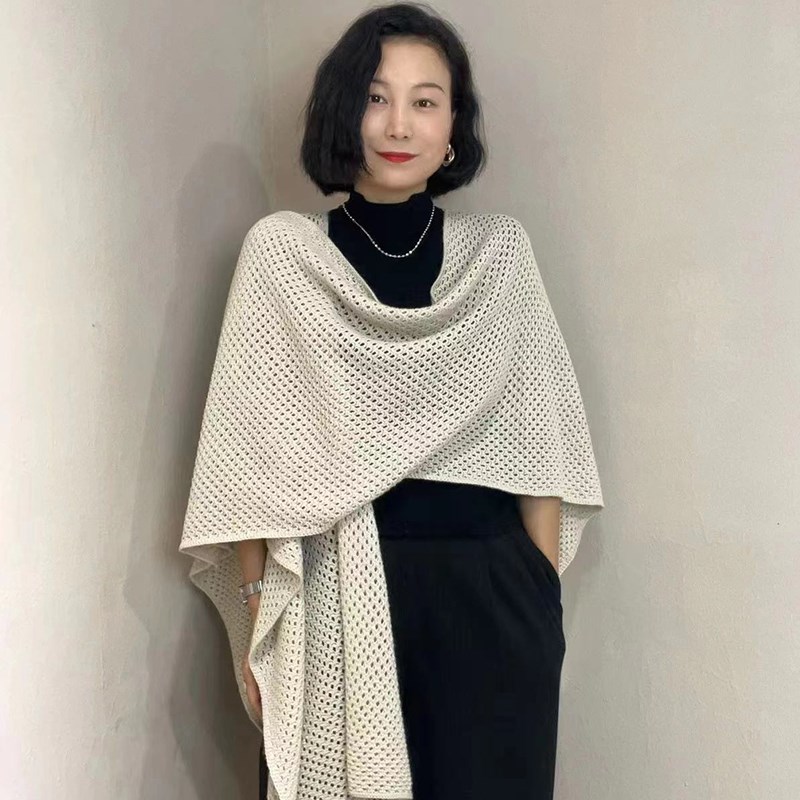 春秋纯色披肩女外搭两用针织保暖慵懒风时尚气质百搭2023新款披