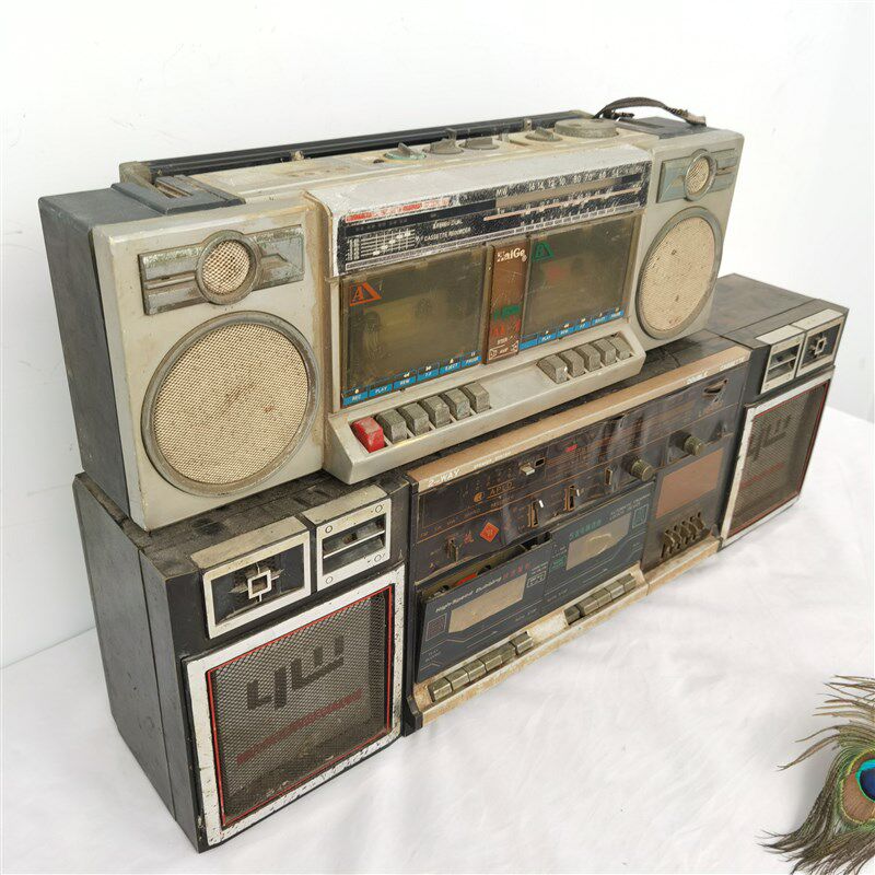 老式怀旧录音机磁带机80年代老物件卡带机手提式收录机道具摆件