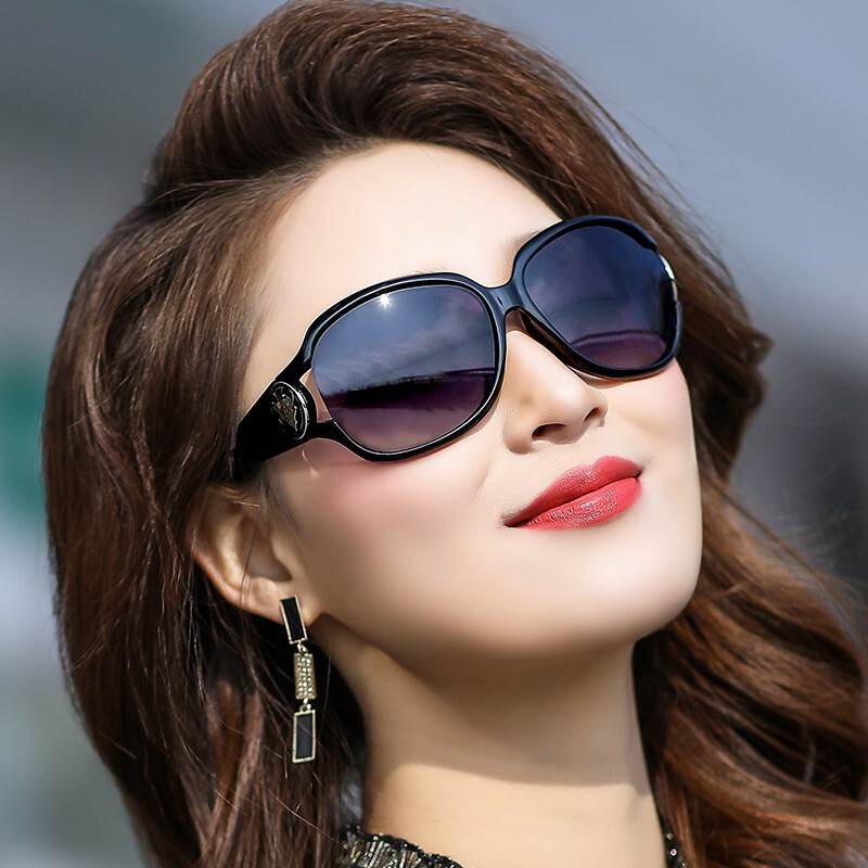 太阳镜女士2025新款防紫外线眼镜大脸圆脸开车遮阳妈妈款偏光墨镜