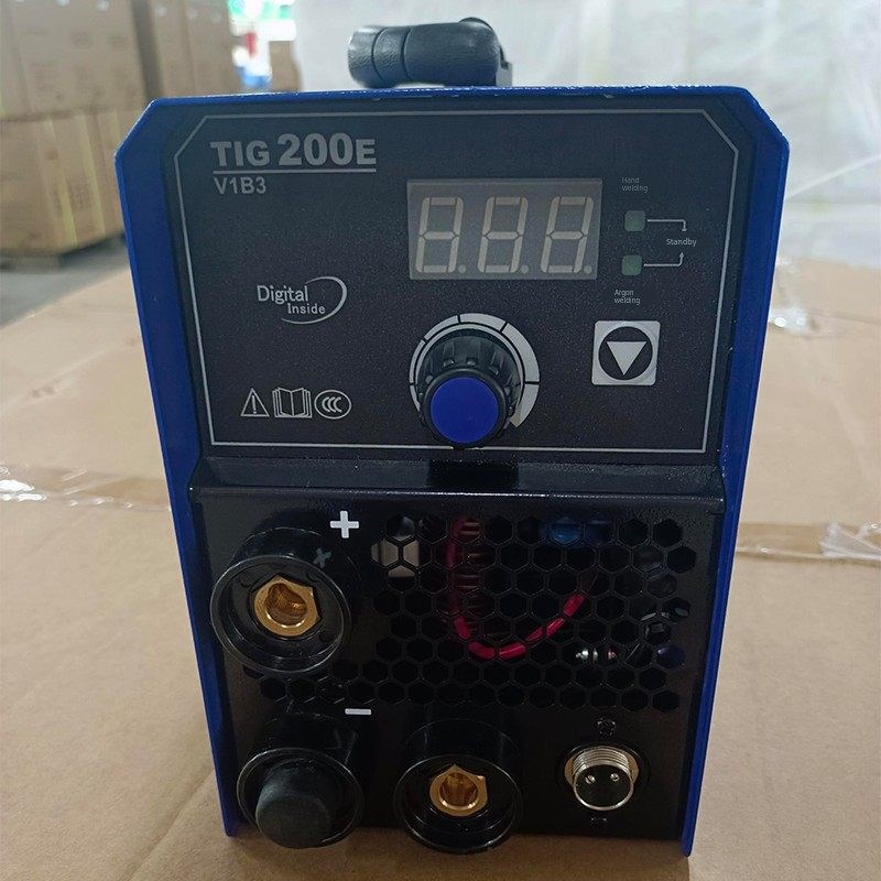 微瑕 瑞凌氩弧焊机TIG200E小型家用焊接不锈钢门窗车棚