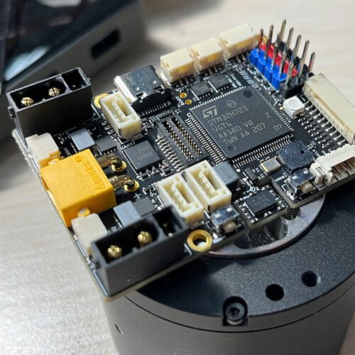 达妙STM32开发板H723 DM-MC02机器人轮足控制板机械臂板载BMI088