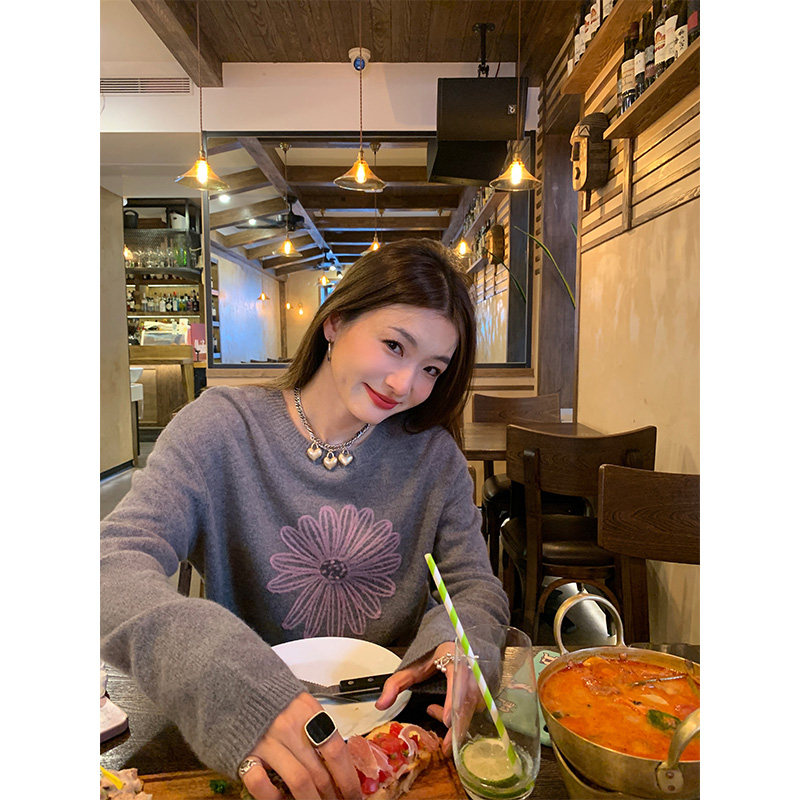 落落狷介毛衣秋冬女2023年新款设计感小个子宽松绵羊毛灰色毛线衣