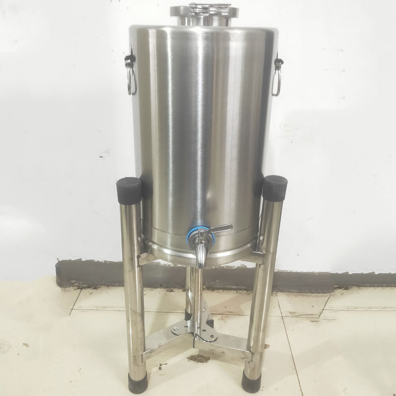 不锈钢酒桶支架密封罐架子汤桶加厚圆形底座油桶菜板置物架三角架