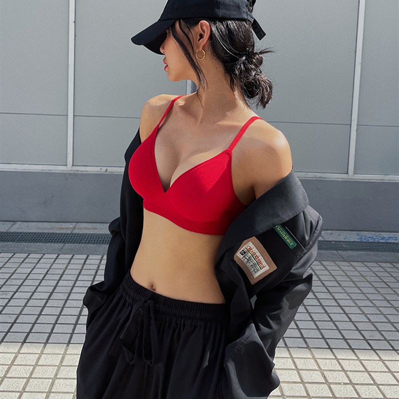 本命年内衣女士小胸聚拢红色无痕薄款无钢圈文胸罩结婚新娘套装
