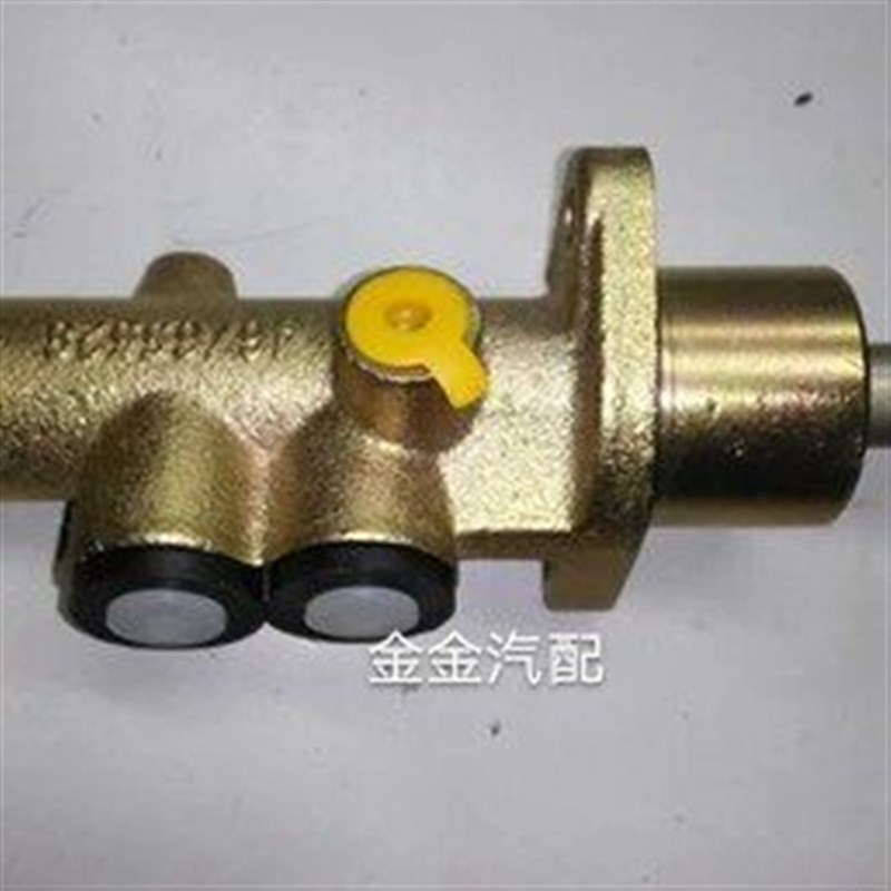 使用众泰朗朗朗俊Z200 Z200HB制动总泵刹车总泵全新原厂众泰配件