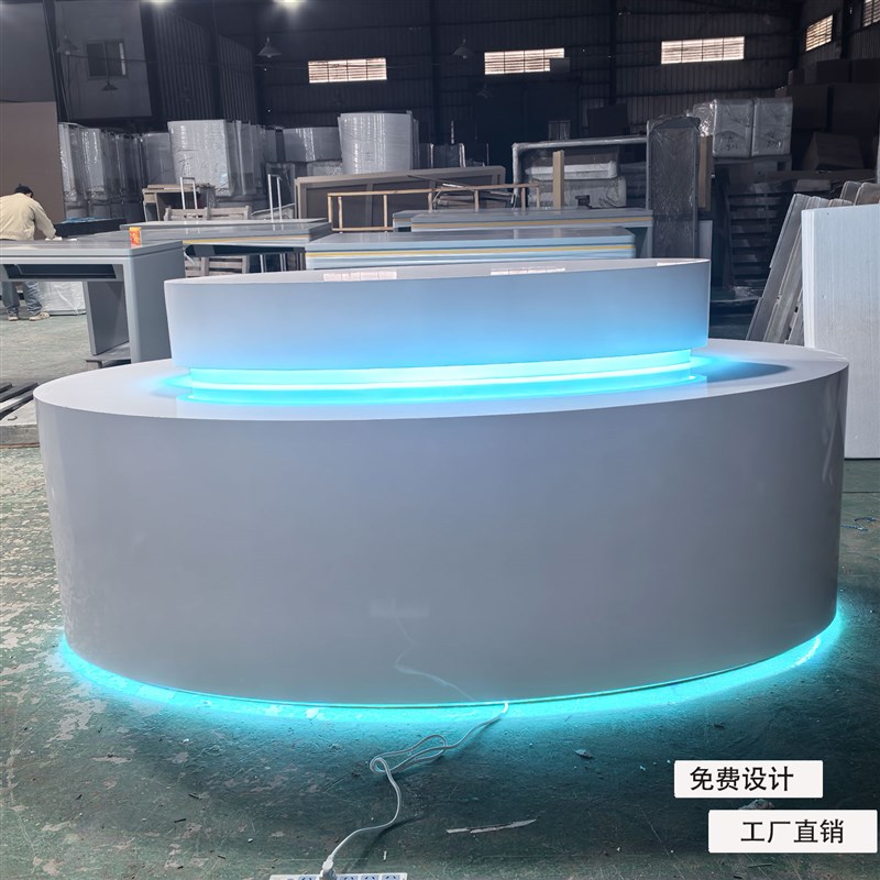科技感展厅烤漆展示柜圆形展示桌中岛体验台异形发光展台