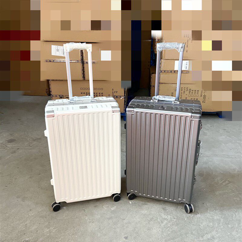 复古铝合金框拉杆箱26寸旅行箱万向轮行李箱28寸24密码箱20登机箱
