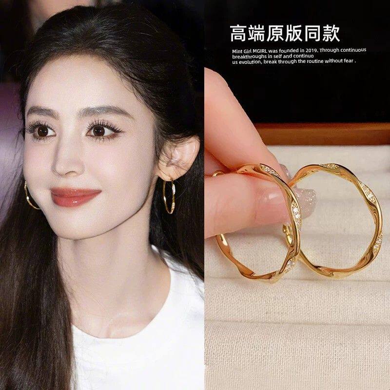 古力娜扎同款金色镶钻耳环女简约冷淡金属耳圈显脸小百搭耳饰新款