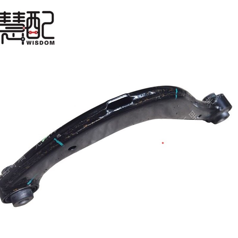 适配奇瑞瑞虎7瑞虎8后导向杆5X后控制臂后拉杆后上后下摆臂拖曳臂