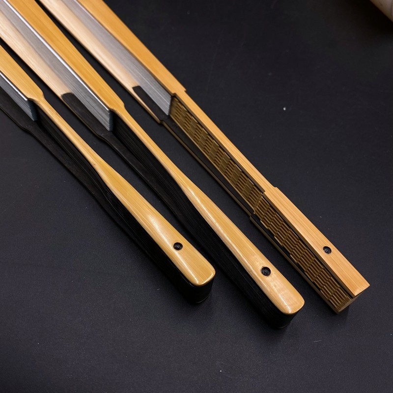 名师精工琴方翻轮纯手工定制扇子贴梁刮宓精工玉竹16方文玩折扇