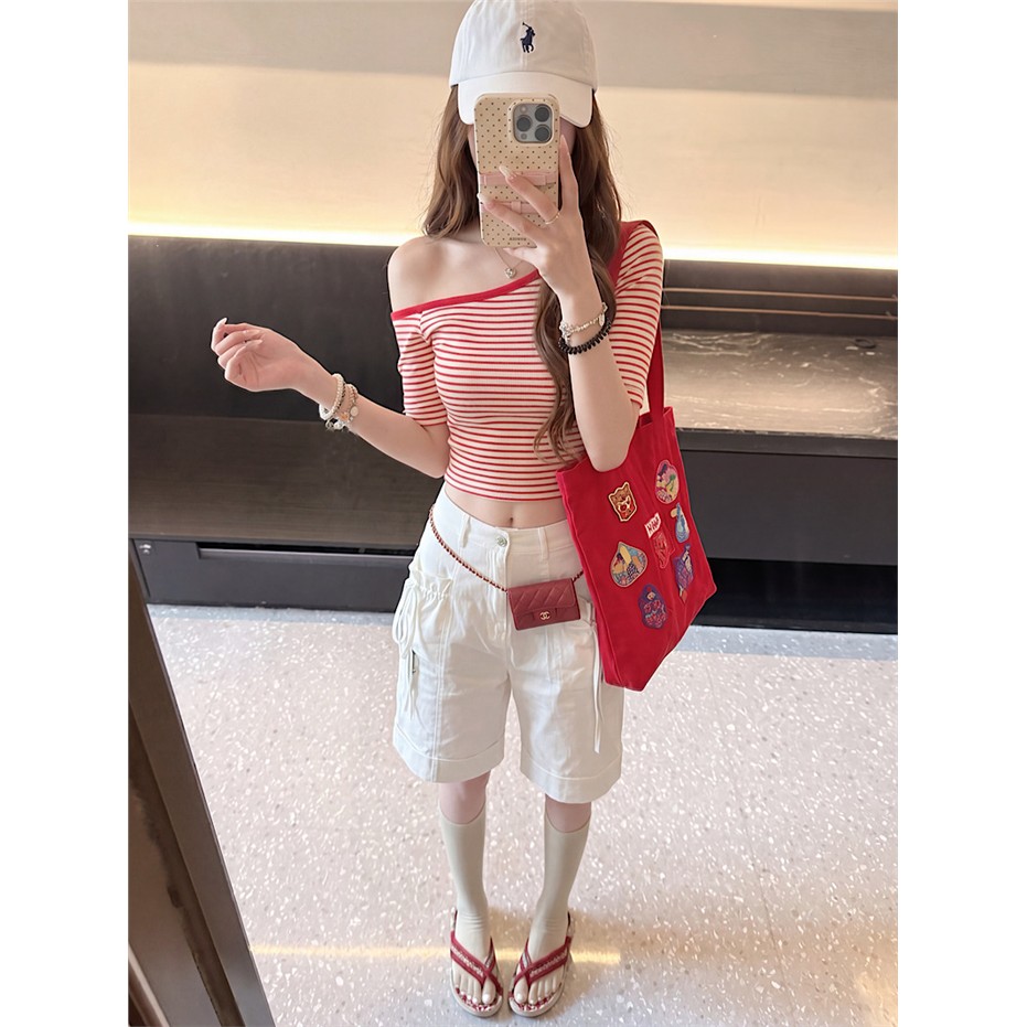 韩系甜辣风红白色条纹斜