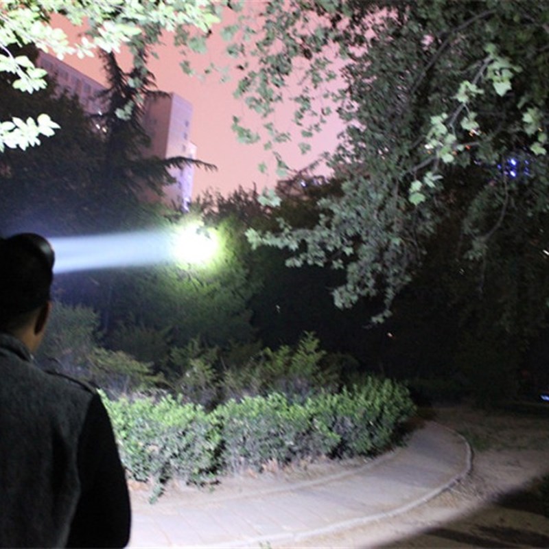 潜水头灯水下专业强光LED超亮潜水灯头戴式充手电筒黄光白光防水