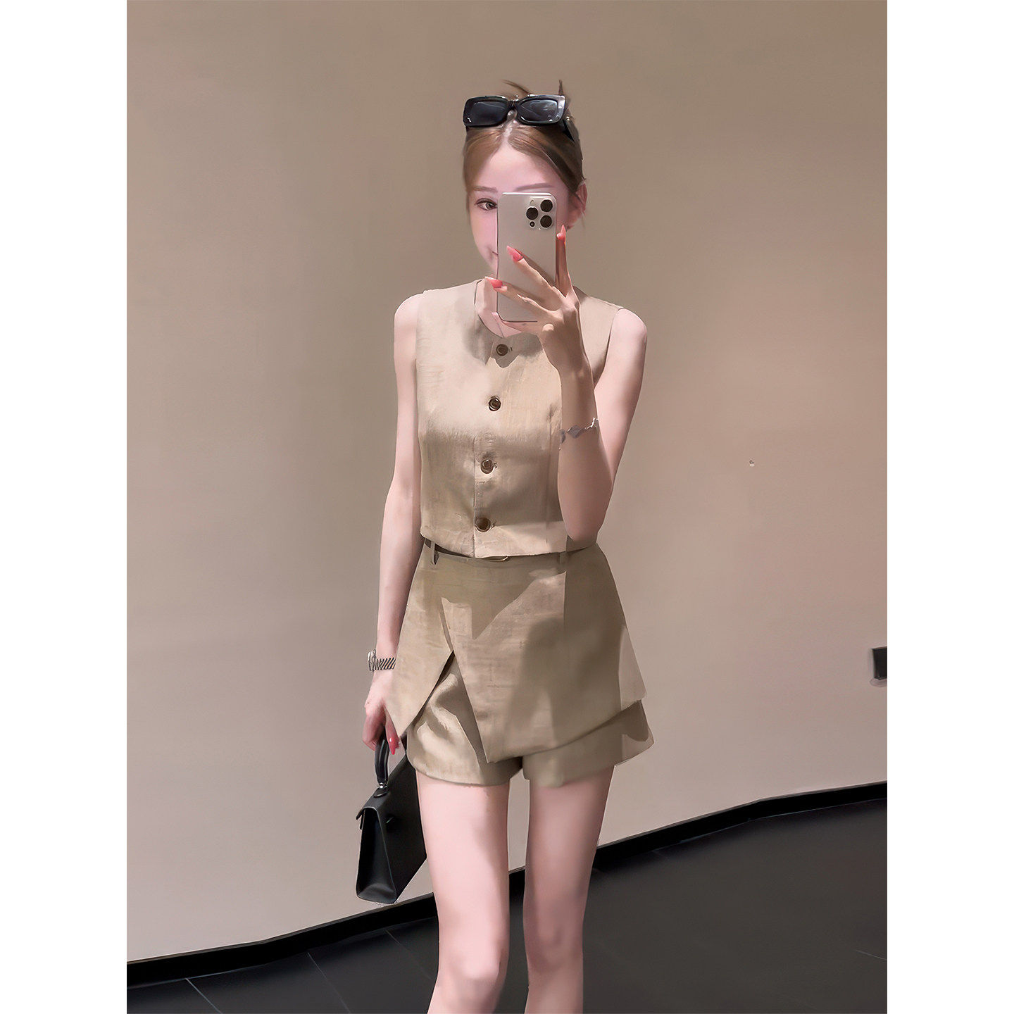 轻熟御姐风休闲西装马甲套装女无袖纽扣背心上衣不规则裙裤两件套