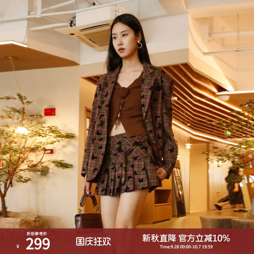 西町村屋外搭女秋新款国风蝴蝶植绒格纹西装中长款外套AC8218010