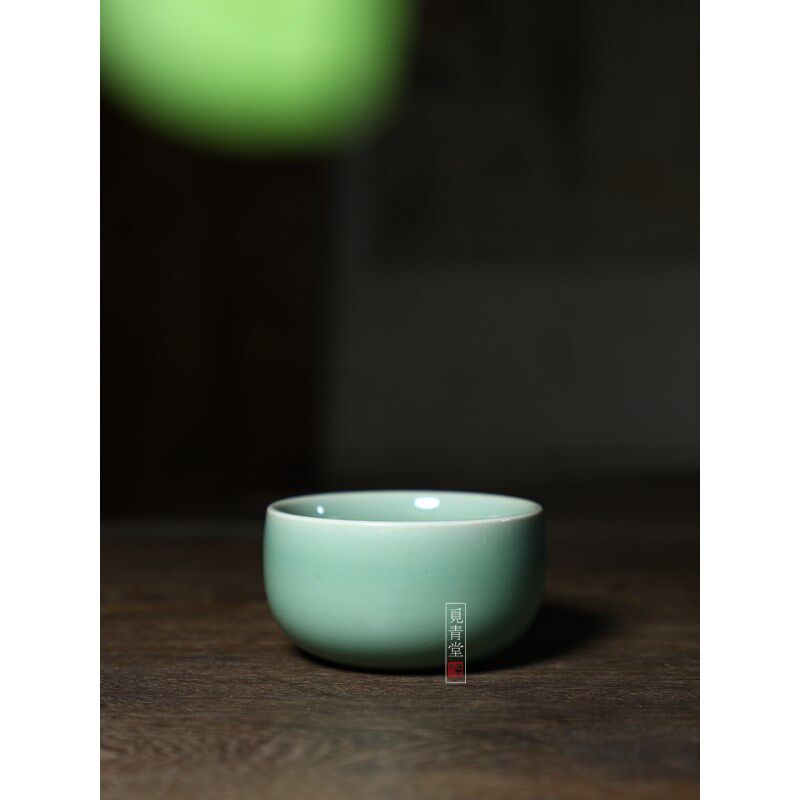 毛丹云手工杯龙泉青瓷精品功夫茶杯陶瓷杯品茗杯弟窑梅子青托烧杯