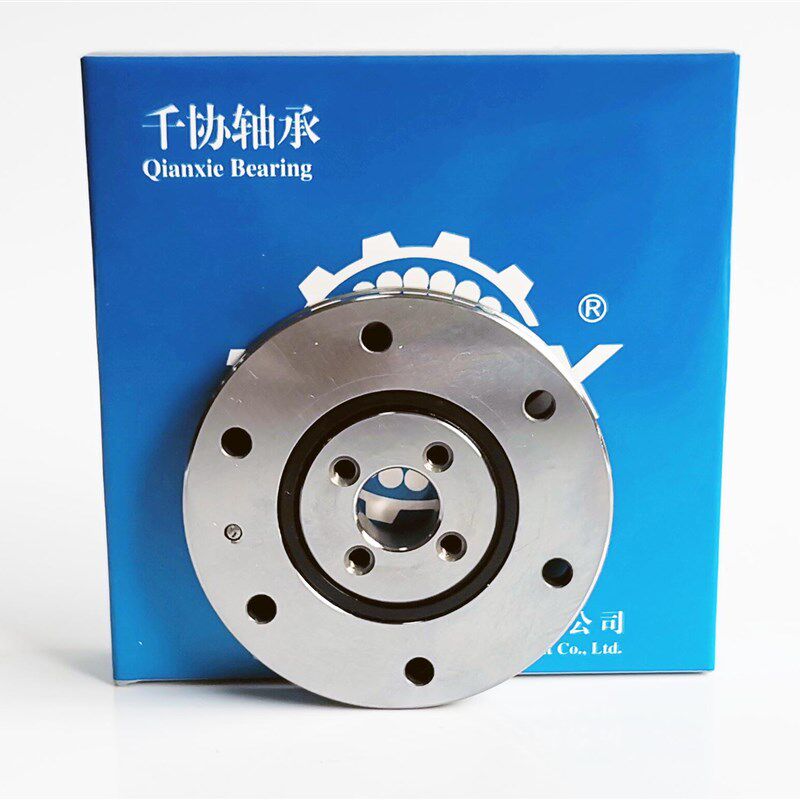 RB11020 交叉滚子轴承内圈整体型十字交叉滚柱轴承转台安装空间