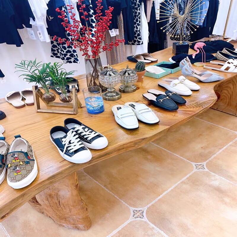 服装展示桌中岛流水台实木大板桌包包鞋店展示台原木摆放长方形桌