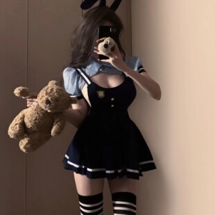 2026夏季新款女性感睡裙学院风jk背带百褶短裙低领吊带制服qqny
