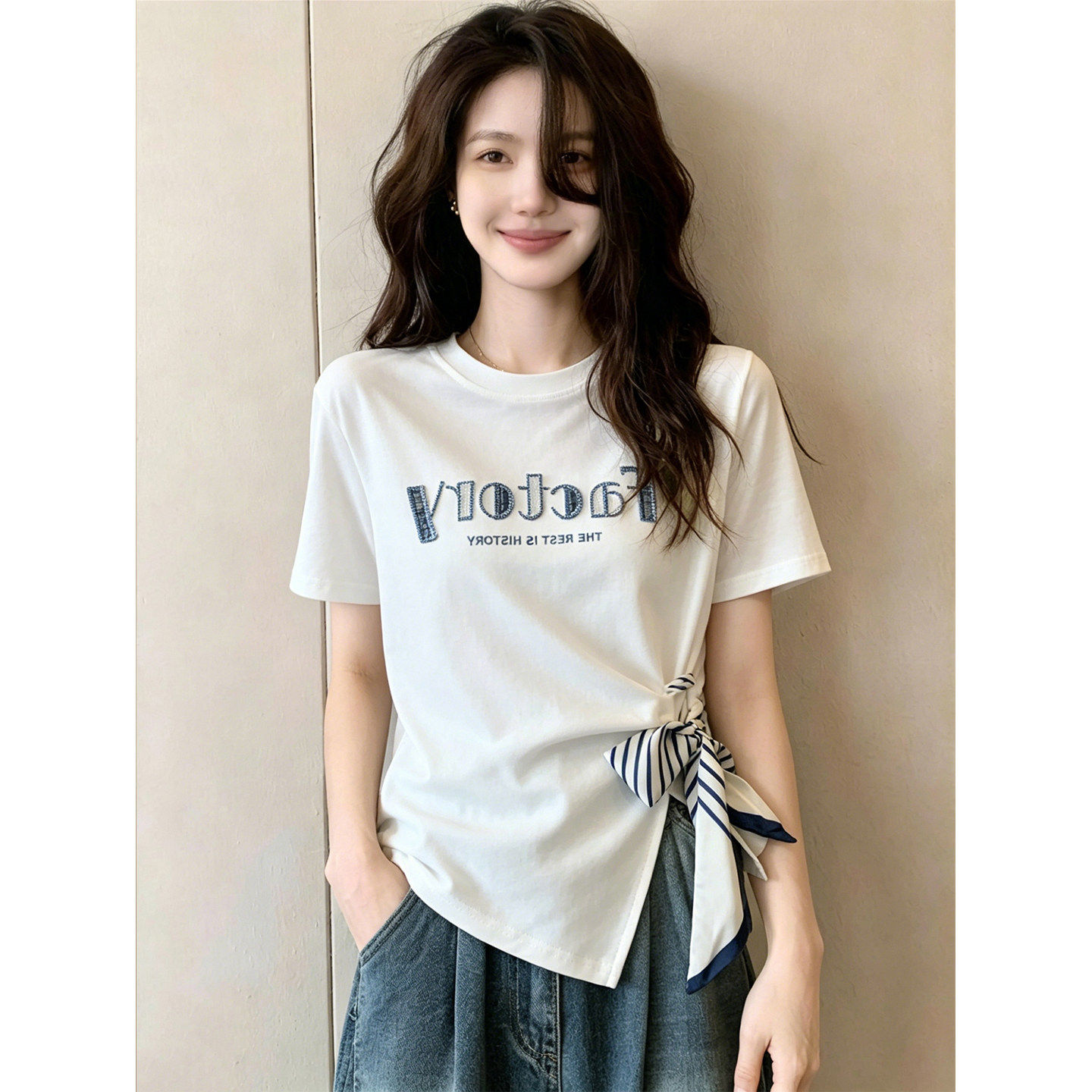 设计感不规则白色短袖T恤