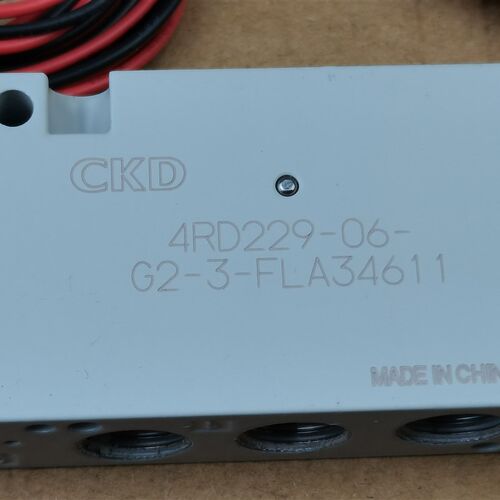 CKD电磁阀4RD229-06-G2-3-FLA34611喜开理双头线圈艾尔发原装配件