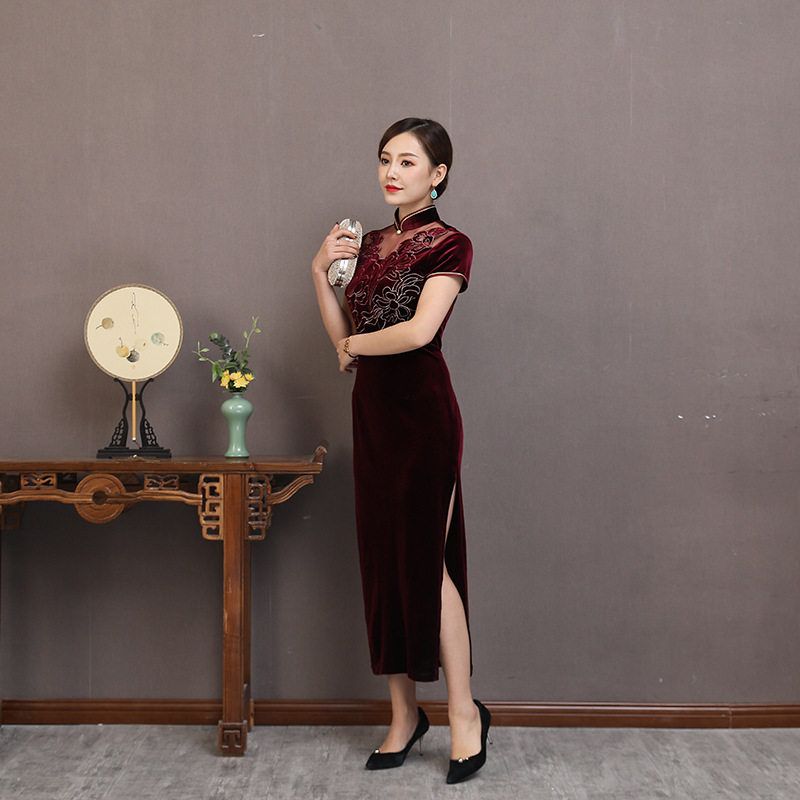 新款气质连衣裙女大红丝绒长旗袍复古修身中国风演出活动礼服