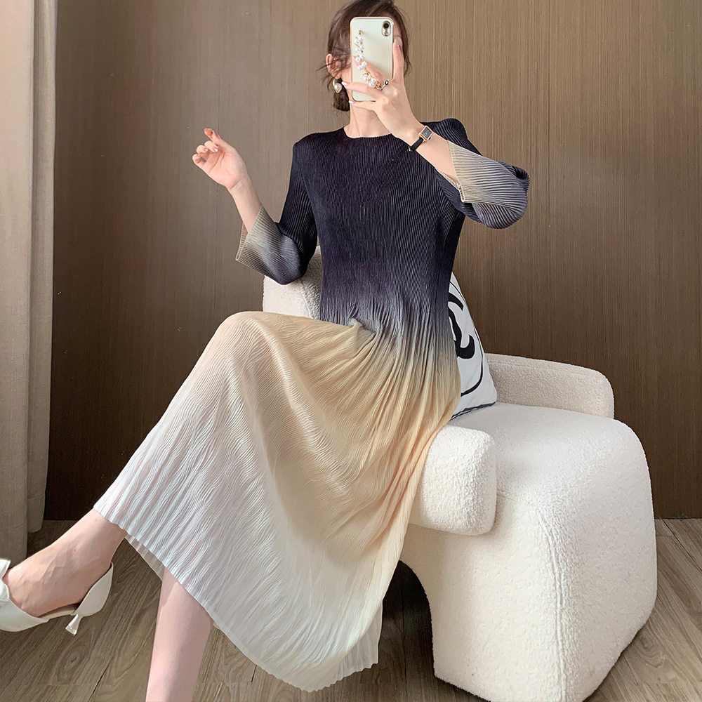 时尚渐变色褶皱连衣裙女秋季高级感跨境女装欧美裙子中长款百褶裙