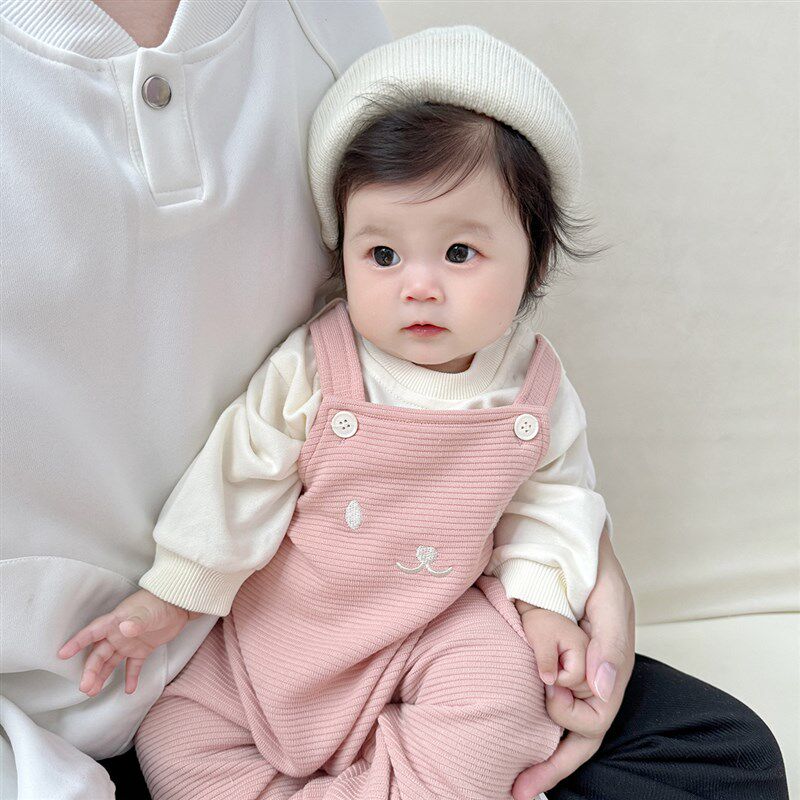 婴儿衣服秋装女宝宝连体衣背带裤长袖上衣套装公主超萌洋气两件套