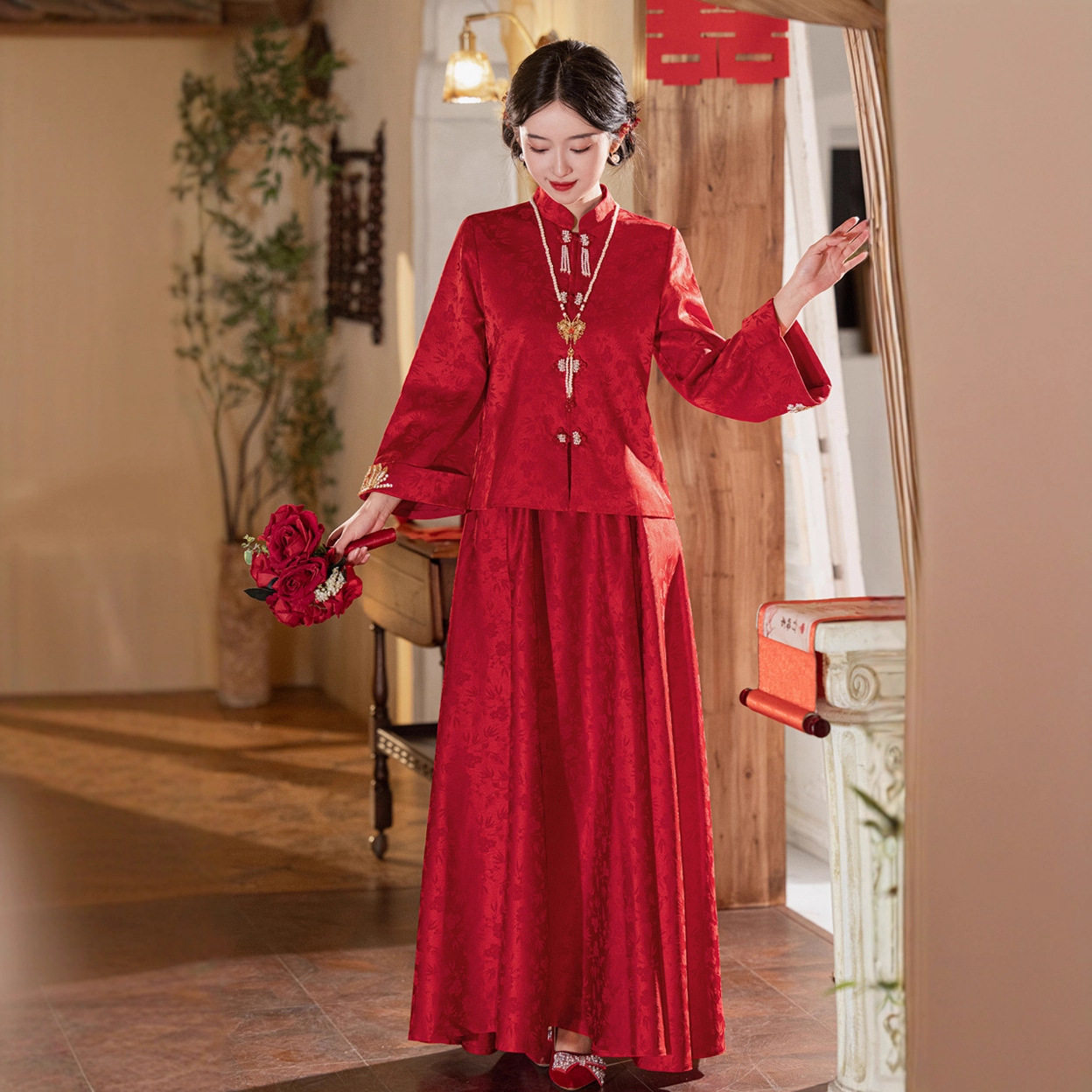 2026新款晨袍敬酒服新娘新中式订婚礼服套装红色嫁衣女结婚秀禾服图片