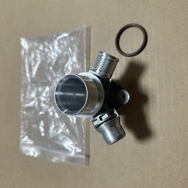 适用于宝马F30 F35 N20水泵水管 320i水泵到缸体水管328i 420水管